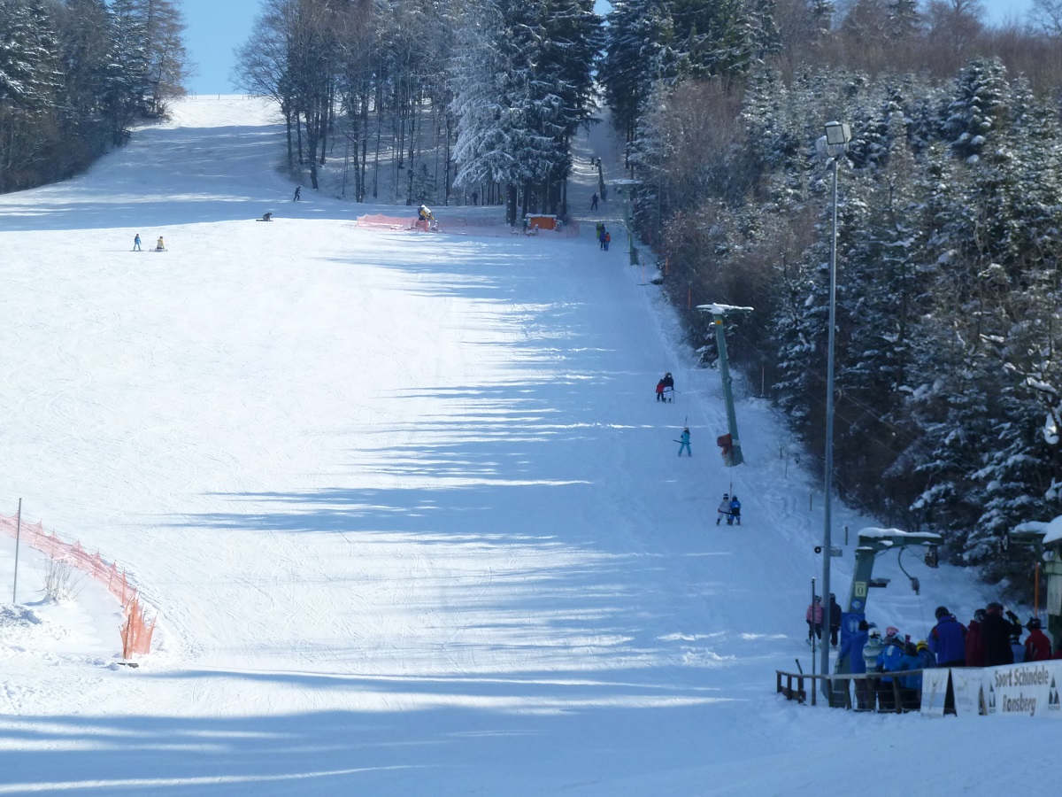 Winterspaß am Skilift Ronsberg