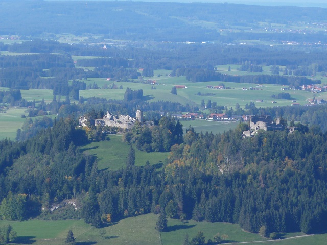Ruinen Eisenberg und Hohenfreyberg vom Falkenstein aus gesehen