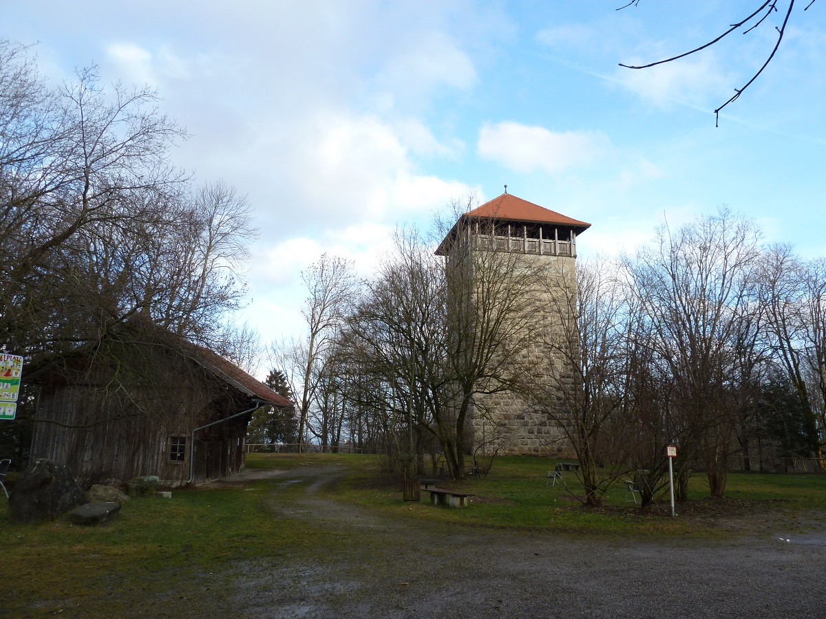 Römerturm am Rundwanderweg Kemnat bei Kaufbeuren