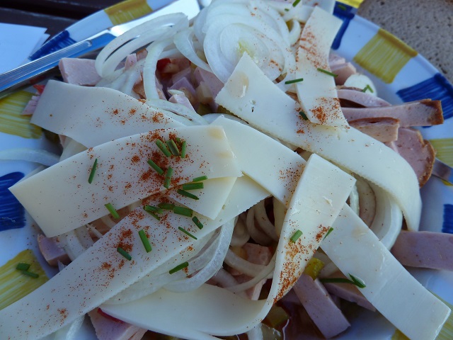 Wurstsalat im Knappenhock