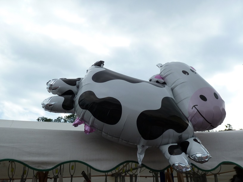 Ballon-Kuh am Krämermarkt in Kranzegg