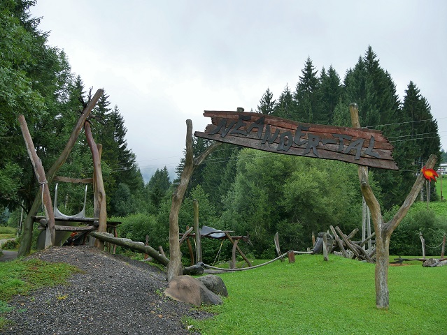Spielplatz Neandertal in Jungholz