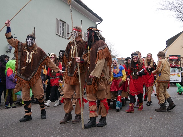 Wilde Indianer auf dem Faschingsumzug Obergünzburg 2018