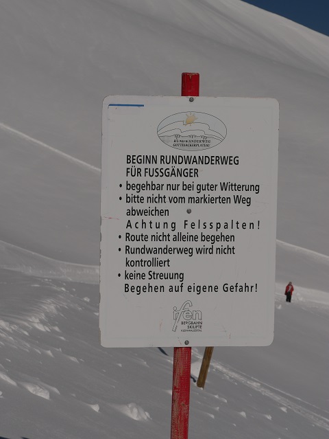Winterwanderung am Hohen Ifen - Schild am Beginn des Rundwanderwegs