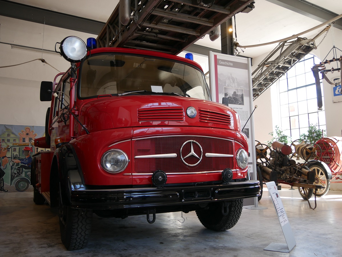 Feuerwehrfahrzeug im Feuerwehrmuseum Kaufbeuren