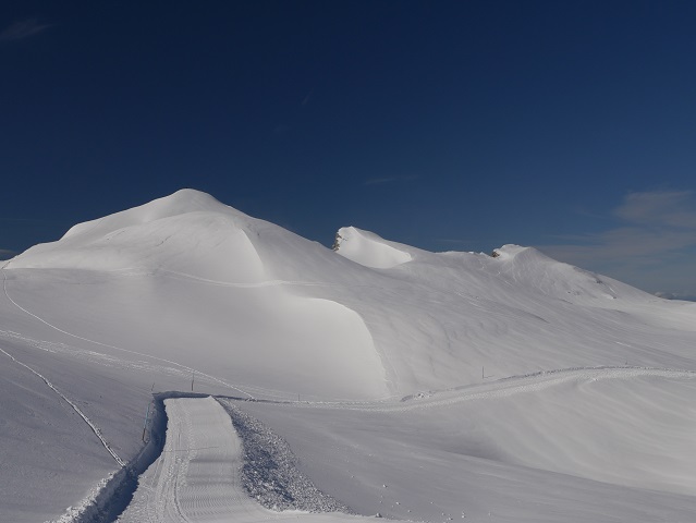 Kontrast - Schnee und Himmel am Hohen Ifen #FopaNet