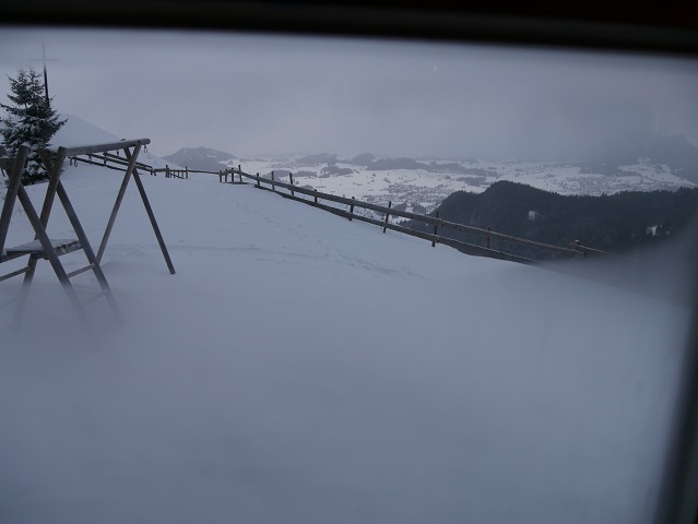 Blick aus der Gaststube der Kappeler Alp im Winter