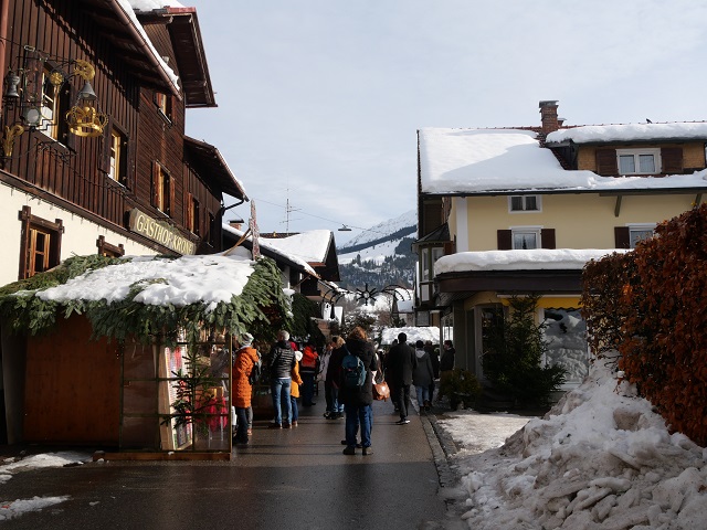 Auf dem Weihnachtsmarkt Bad Hindelang