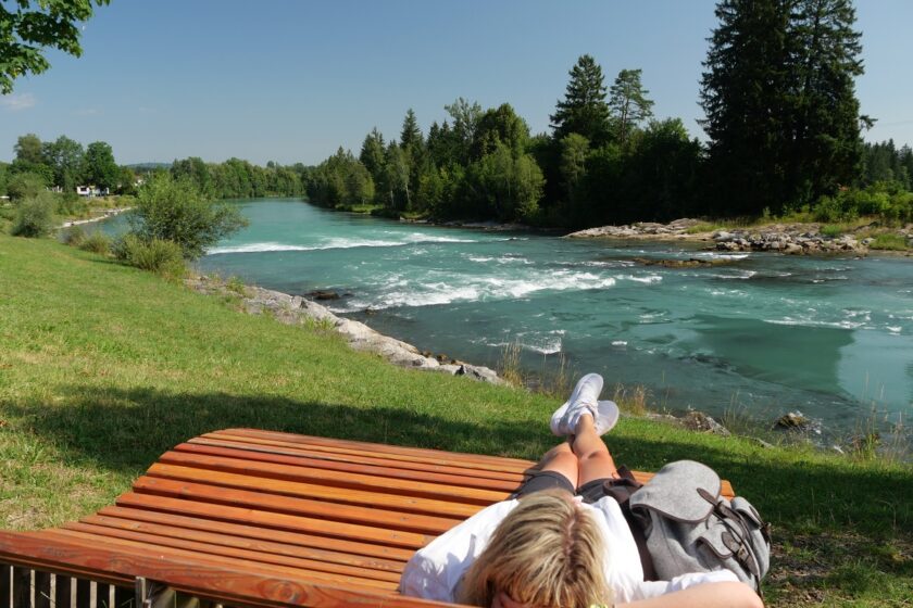 Auszeit im Allgäu am Lecherlebnisweg Lechbruck