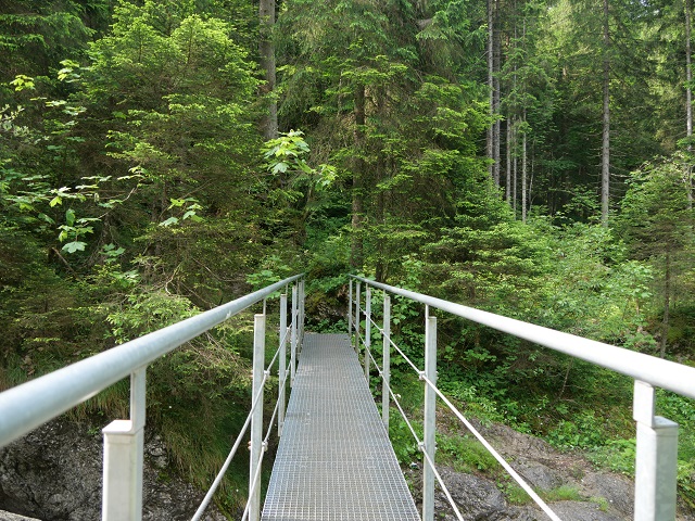 Brücke über den Bacherlochbach