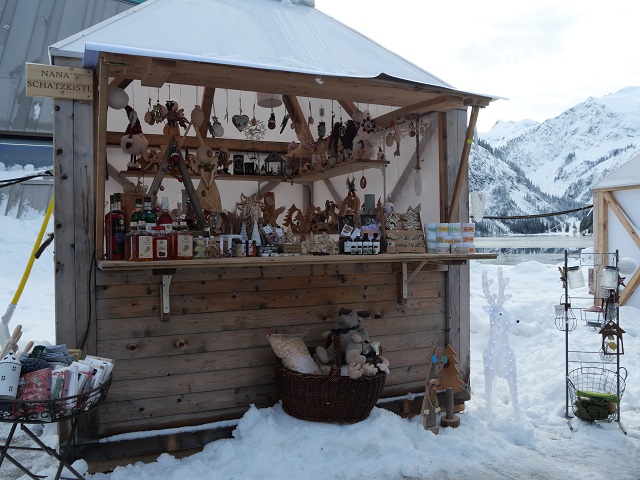 Bude auf dem Christkindlmarkt Vilsalpsee