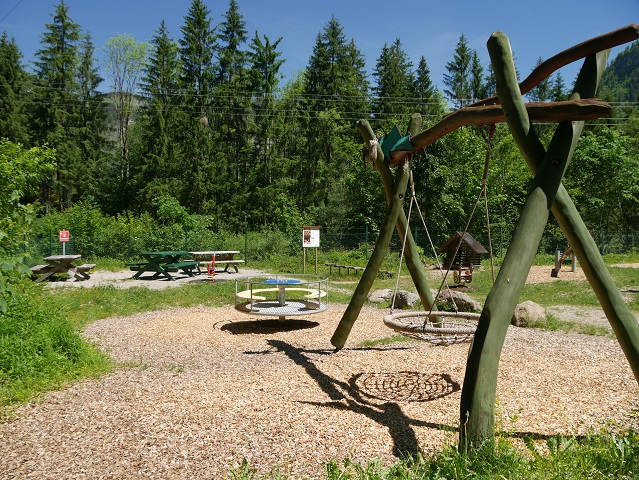 Drachenspielplatz an der Ostrach