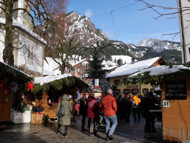 einer der schönsten Weihnachtsmärkte im Allgäu - der Erlebnis-Weihnachtsmarkt Bad Hindelang