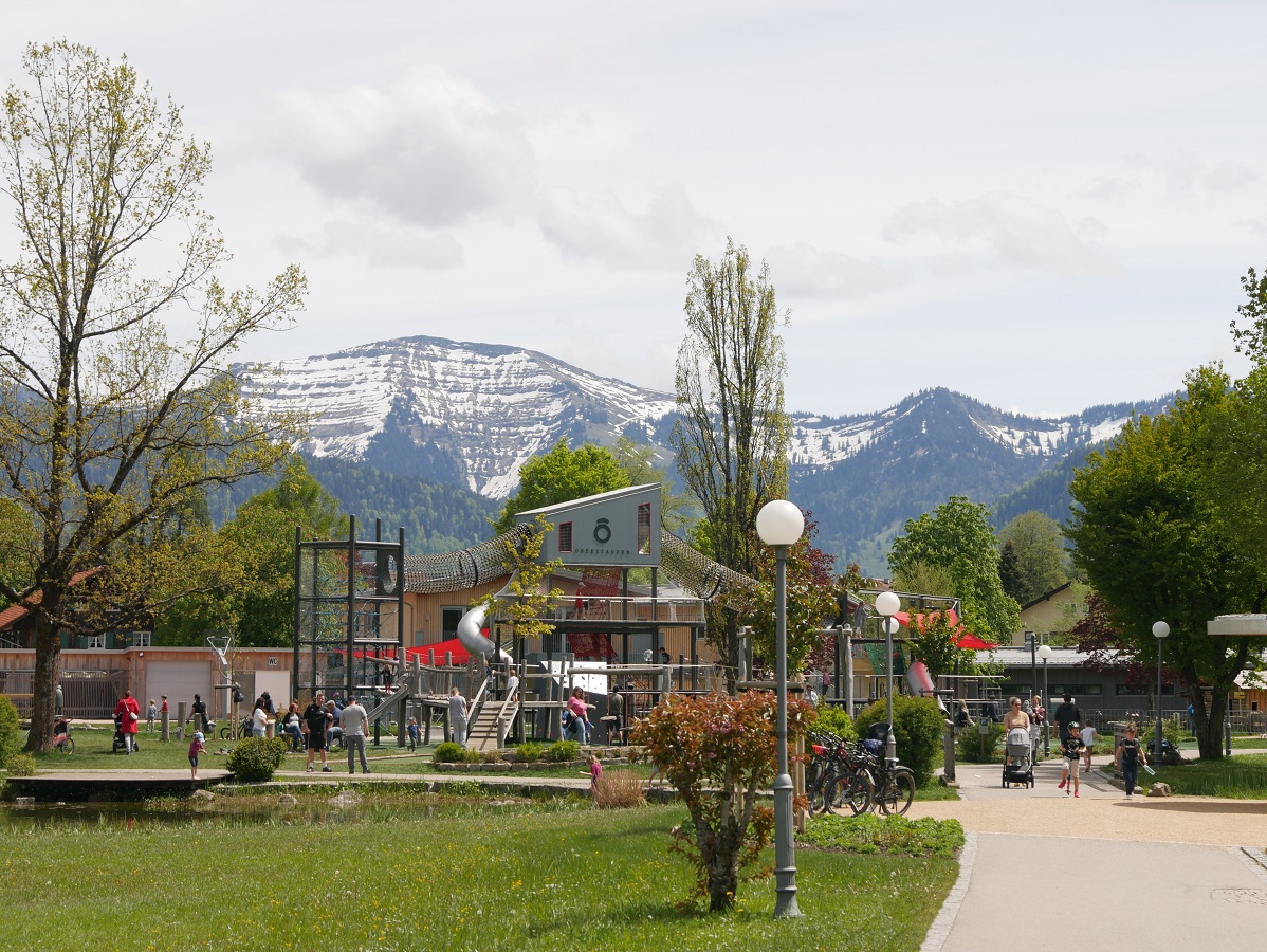 Einer der schönsten Spielplätze im Allgäu - der Erlebnisspielplatz im Staufenpark