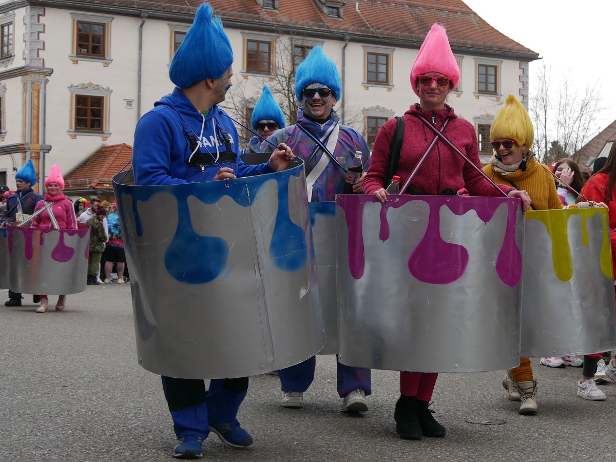 Farbenfroh - der Faschingsumzug Obergünzburg 2020