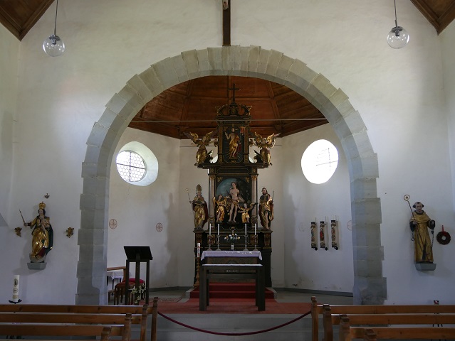 Innenansicht der Kapelle St. Sebastian in Weiler