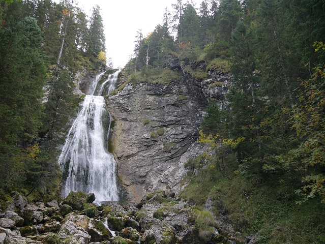 Kenzenfall bzw. Kenzen-Wasserfälle nahe der Kenzenhütte