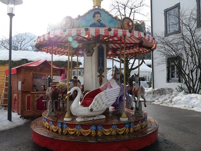 Nostalgiekarussell auf dem Weihnachtsmarkt Bad Hindelang