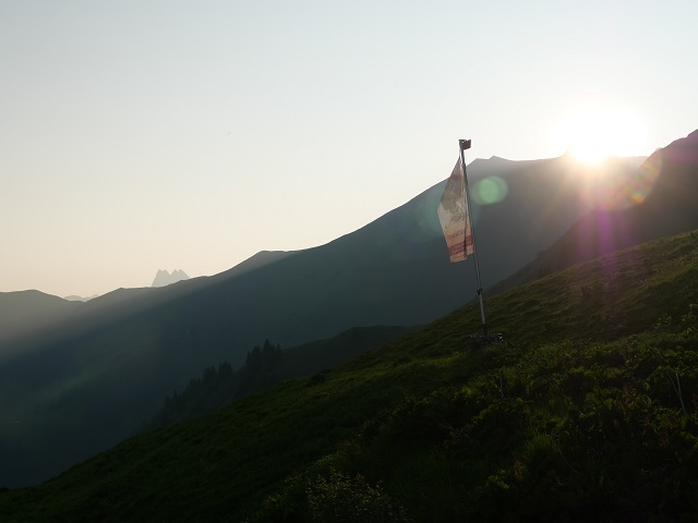 Sonnenaufgang an der Enzianhütte