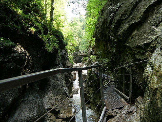 Wege und Stege in der Starzlachklamm am Grünten