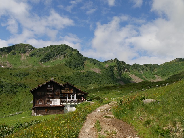 die Schwarzwasserhütte im Kleinwalsertal