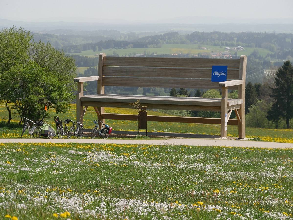 Schon Fur Familien Und Naturfreunde Der Panoramaweg Oy Mittelberg